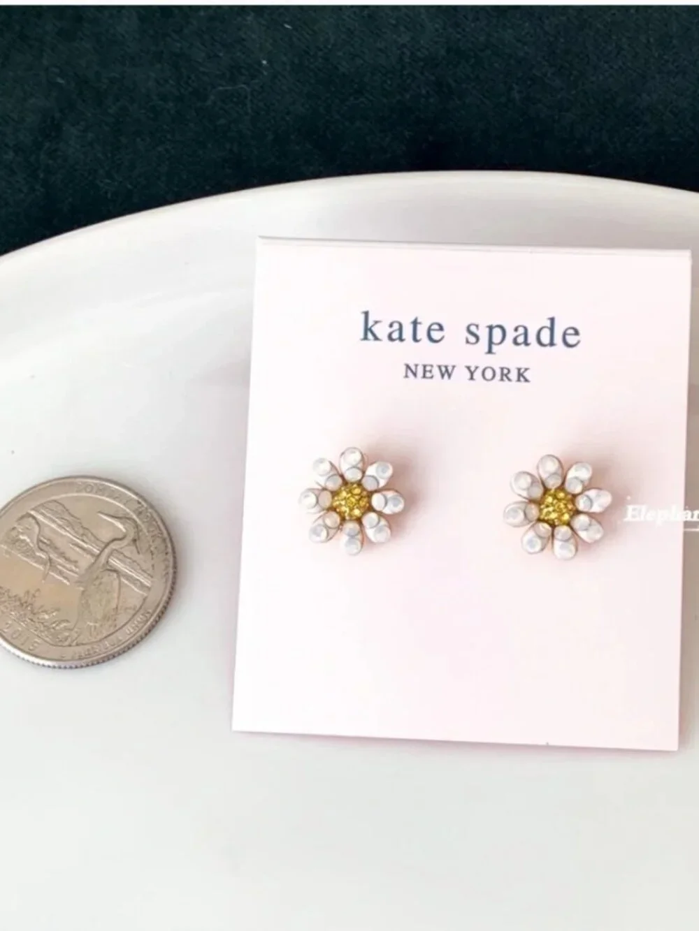 Kate Spade White Daisy Flower Crystal Stud Earrings Gold Tone Floral Earrings